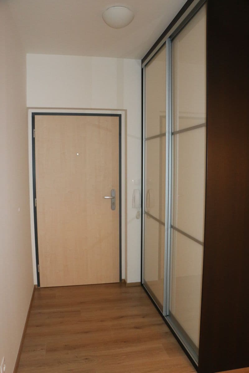 Pronájem bytu 3+kk 73 m², U Hostavického potoka, Praha, Praha Pronájem bytu 3+kk 73 m², U Hostavického potoka, Praha, Praha