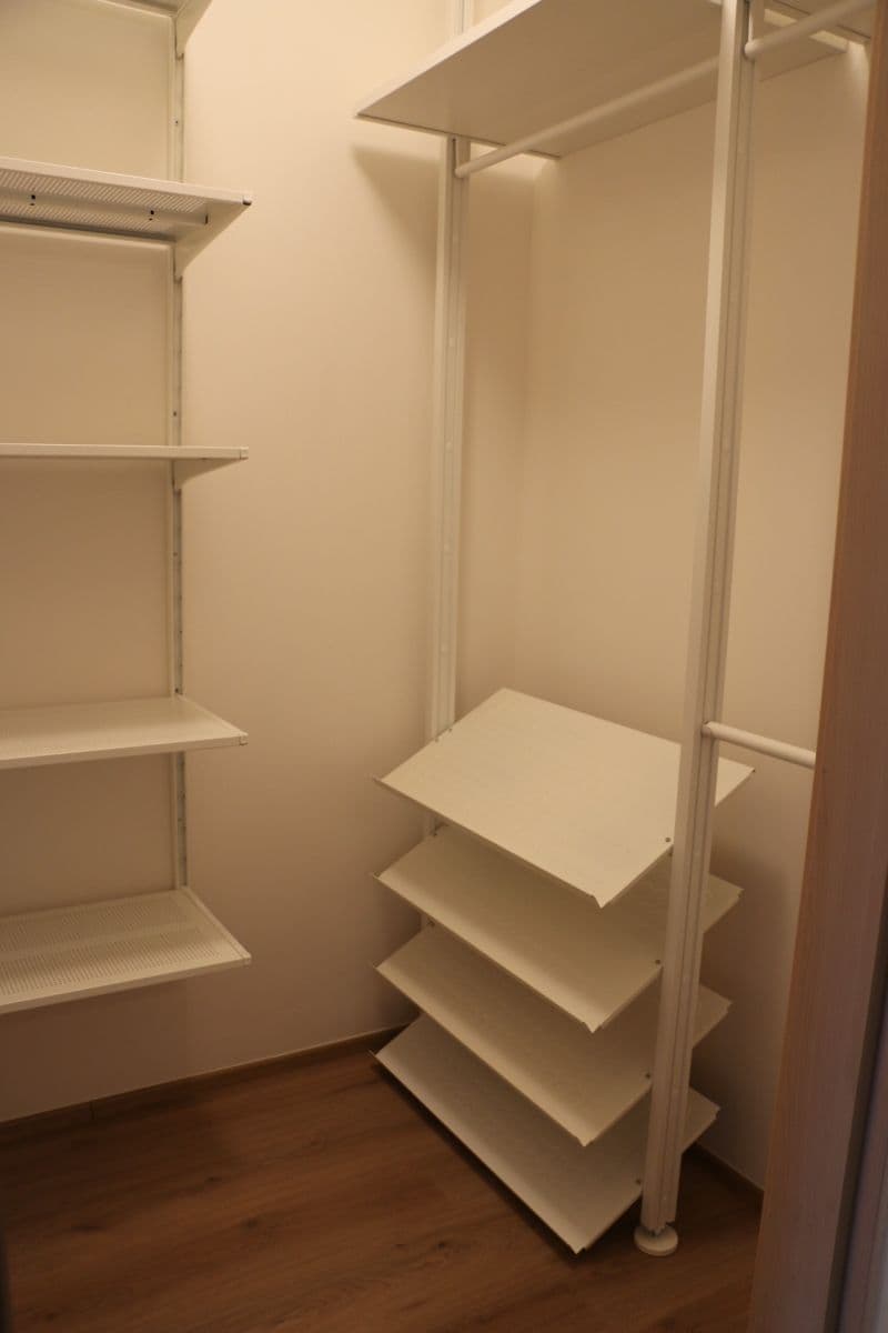 Pronájem bytu 3+kk 73 m², U Hostavického potoka, Praha, Praha Pronájem bytu 3+kk 73 m², U Hostavického potoka, Praha, Praha