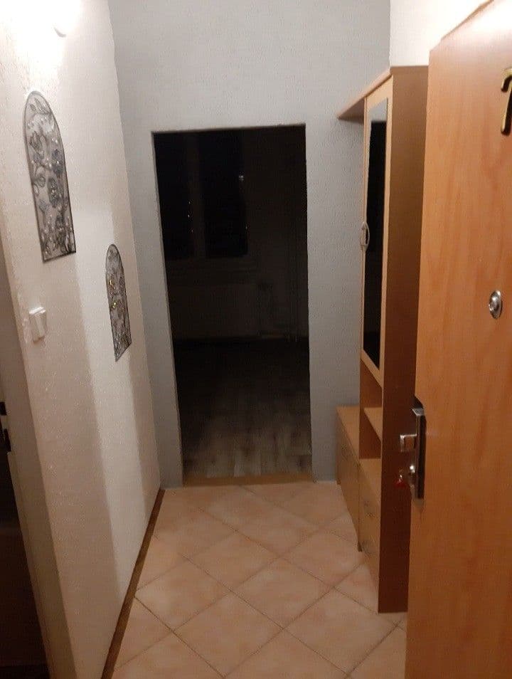 Pronájem bytu 2+kk 39 m², Bratranců Veverkových, Karviná, Moravskoslezský kraj Pronájem bytu 2+kk 39 m², Bratranců Veverkových, Karviná, Moravskoslezský kraj