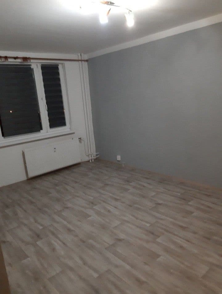 Pronájem bytu 2+kk 39 m², Bratranců Veverkových, Karviná, Moravskoslezský kraj Pronájem bytu 2+kk 39 m², Bratranců Veverkových, Karviná, Moravskoslezský kraj