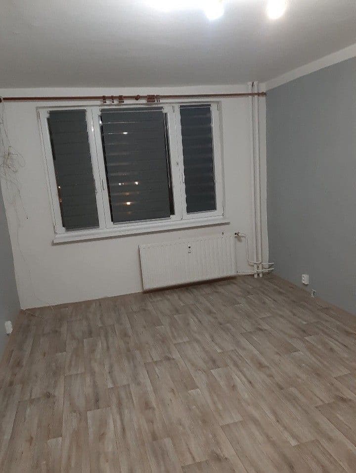 Pronájem bytu 2+kk 39 m², Bratranců Veverkových, Karviná, Moravskoslezský kraj Pronájem bytu 2+kk 39 m², Bratranců Veverkových, Karviná, Moravskoslezský kraj