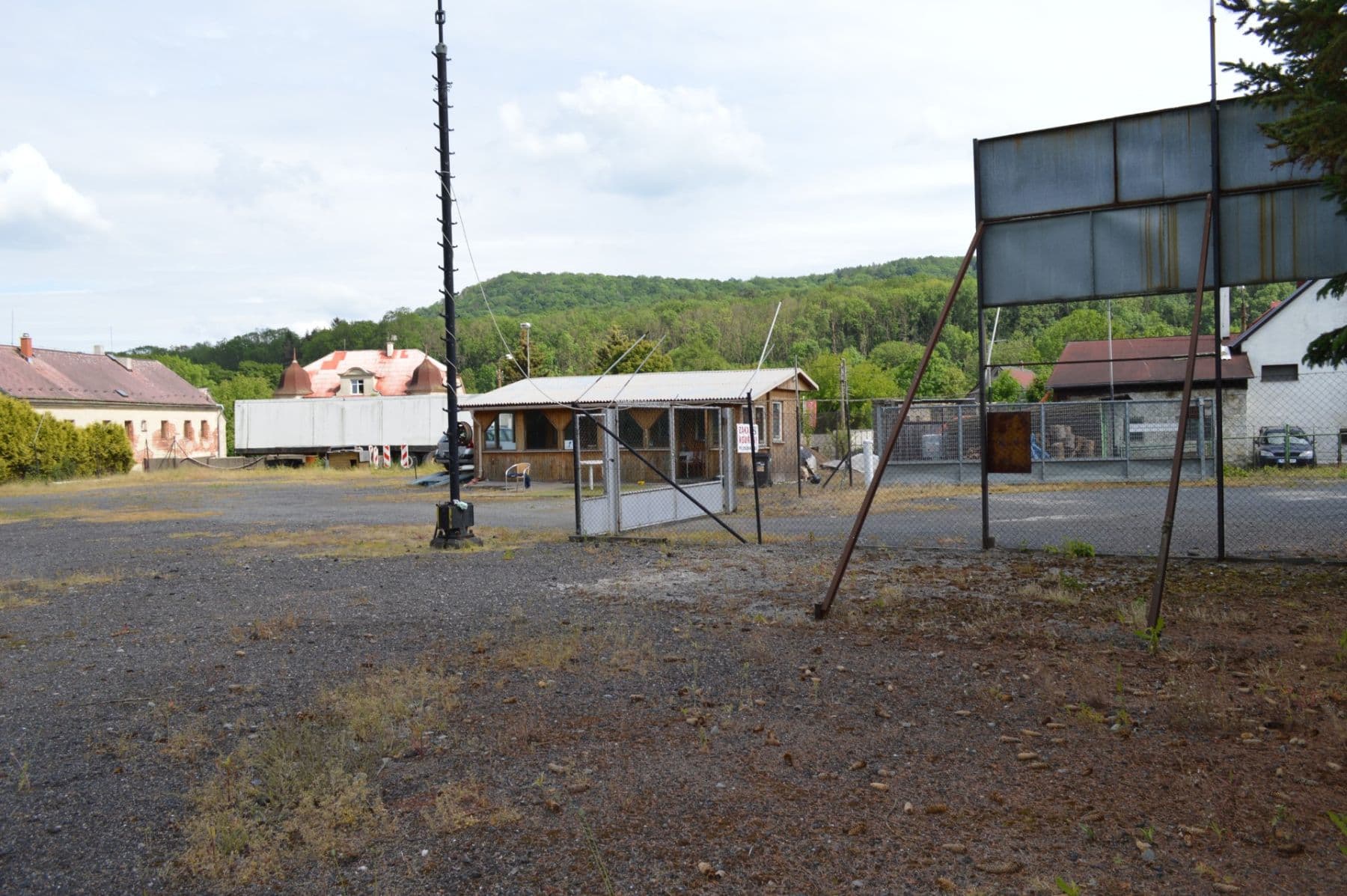 Pronájem pozemku 2.705 m², Libouchec, Ústecký kraj Pronájem pozemku 2.705 m², Libouchec, Ústecký kraj