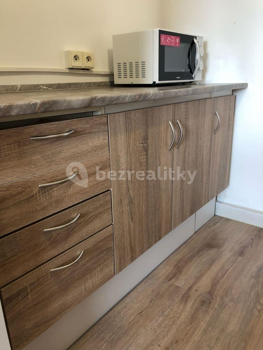 Pronájem bytu 2+kk 38 m², Lovosická, Praha, Praha Pronájem bytu 2+kk 38 m², Lovosická, Praha, Praha
