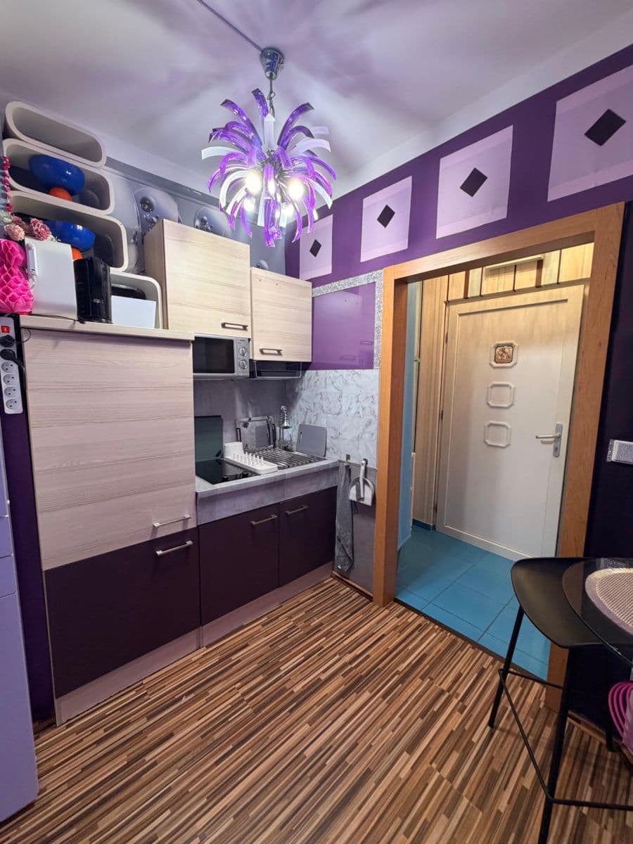 Pronájem bytu 1+kk 24 m², Koterovská, Plzeň, Plzeňský kraj Pronájem bytu 1+kk 24 m², Koterovská, Plzeň, Plzeňský kraj