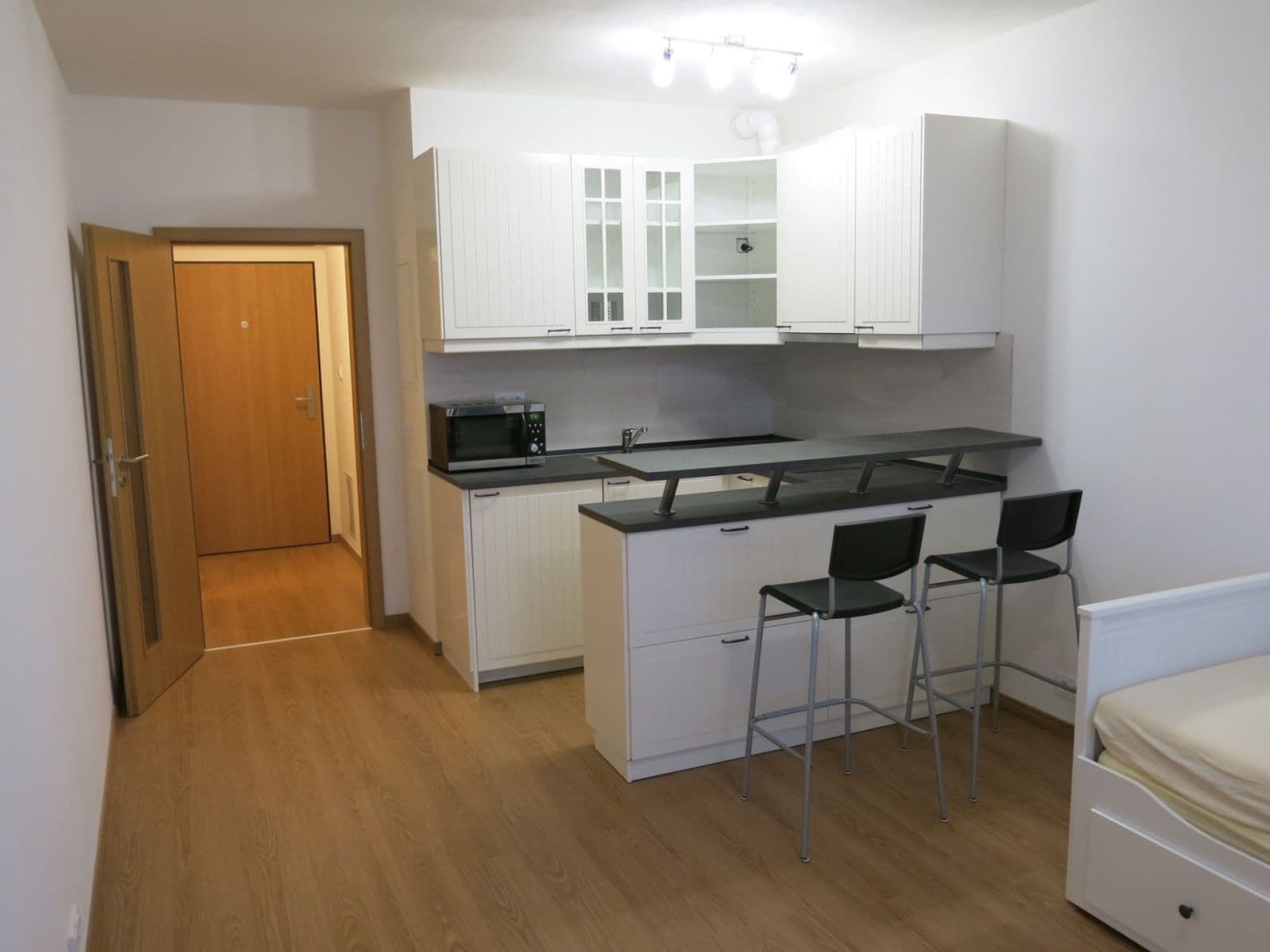 Pronájem bytu 1+kk 29 m², Holýšovská, Praha, Praha Pronájem bytu 1+kk 29 m², Holýšovská, Praha, Praha