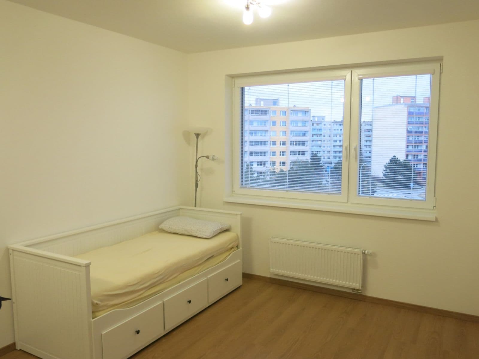Pronájem bytu 1+kk 29 m², Holýšovská, Praha, Praha Pronájem bytu 1+kk 29 m², Holýšovská, Praha, Praha