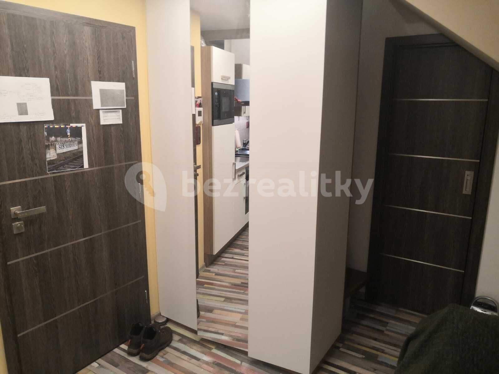 Pronájem bytu 2+kk 40 m², V Zámku, Pozořice, Jihomoravský kraj Pronájem bytu 2+kk 40 m², V Zámku, Pozořice, Jihomoravský kraj