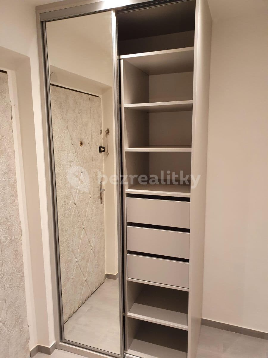 Pronájem bytu 1+kk 33 m², Zahradníčkova, Praha, Praha Pronájem bytu 1+kk 33 m², Zahradníčkova, Praha, Praha