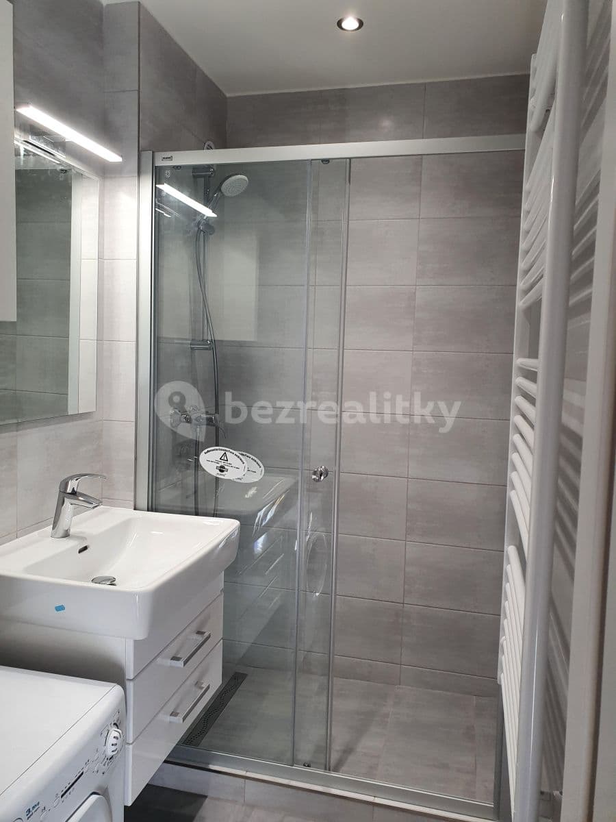 Pronájem bytu 1+kk 33 m², Zahradníčkova, Praha, Praha Pronájem bytu 1+kk 33 m², Zahradníčkova, Praha, Praha