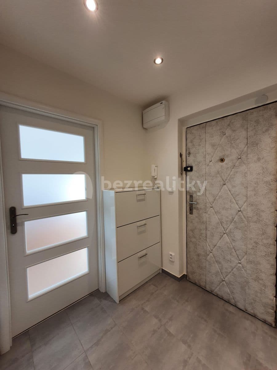 Pronájem bytu 1+kk 33 m², Zahradníčkova, Praha, Praha Pronájem bytu 1+kk 33 m², Zahradníčkova, Praha, Praha