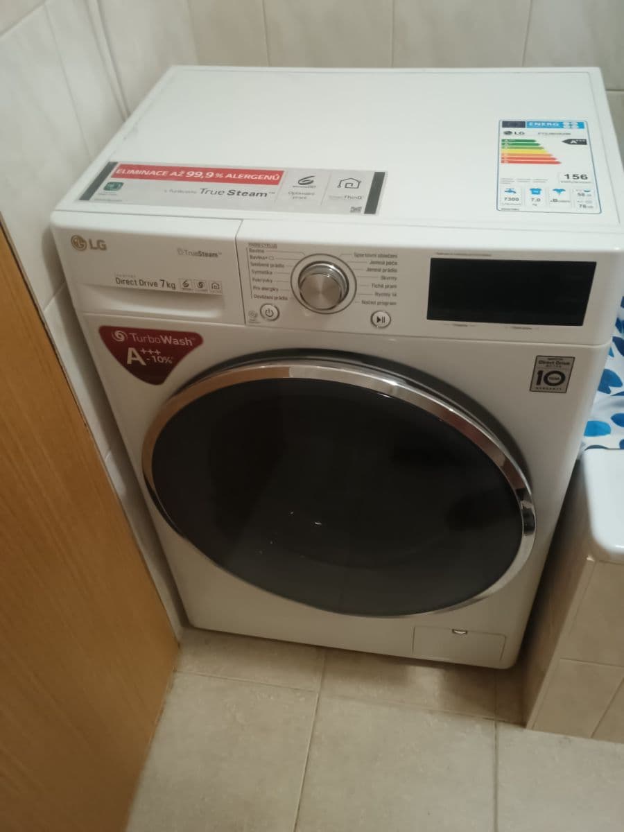 Pronájem bytu 2+kk 45 m², Hradecká, Hradec Králové, Královéhradecký kraj Pronájem bytu 2+kk 45 m², Hradecká, Hradec Králové, Královéhradecký kraj