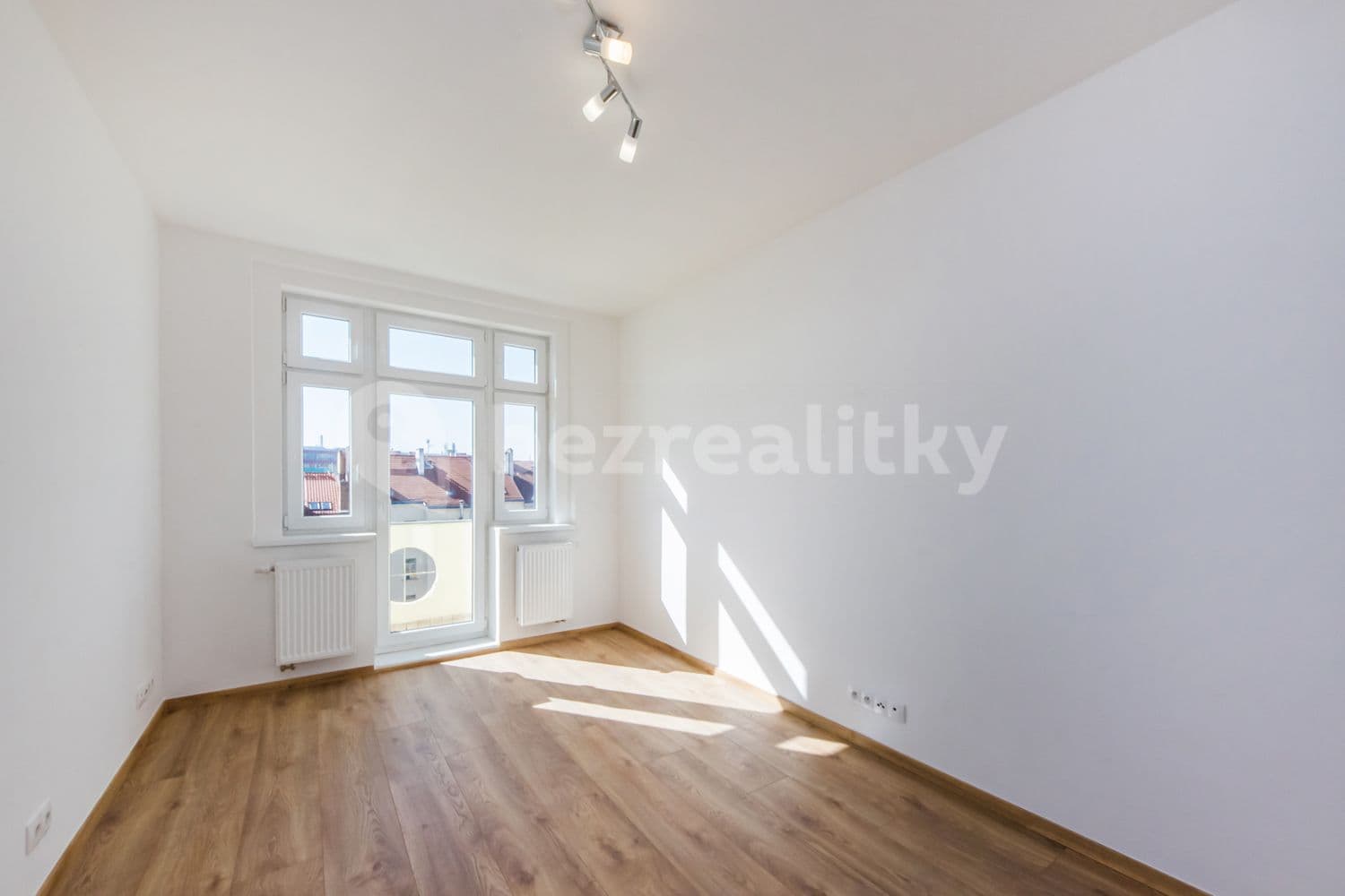 Pronájem bytu 2+kk 42 m², Bulharská, Praha, Praha Pronájem bytu 2+kk 42 m², Bulharská, Praha, Praha