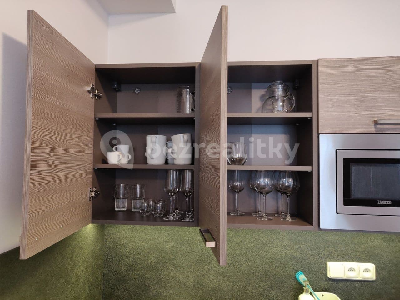 Pronájem bytu 2+kk 50 m², Makedonská, Praha, Praha Pronájem bytu 2+kk 50 m², Makedonská, Praha, Praha