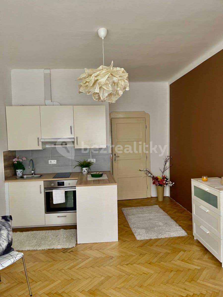 Pronájem bytu 1+kk 26 m², Sudoměřská, Praha, Praha Pronájem bytu 1+kk 26 m², Sudoměřská, Praha, Praha