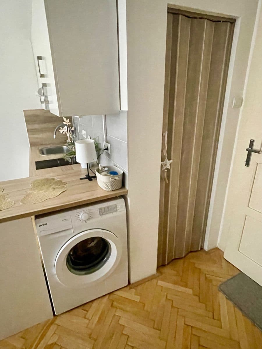 Pronájem bytu 1+kk 26 m², Sudoměřská, Praha, Praha Pronájem bytu 1+kk 26 m², Sudoměřská, Praha, Praha