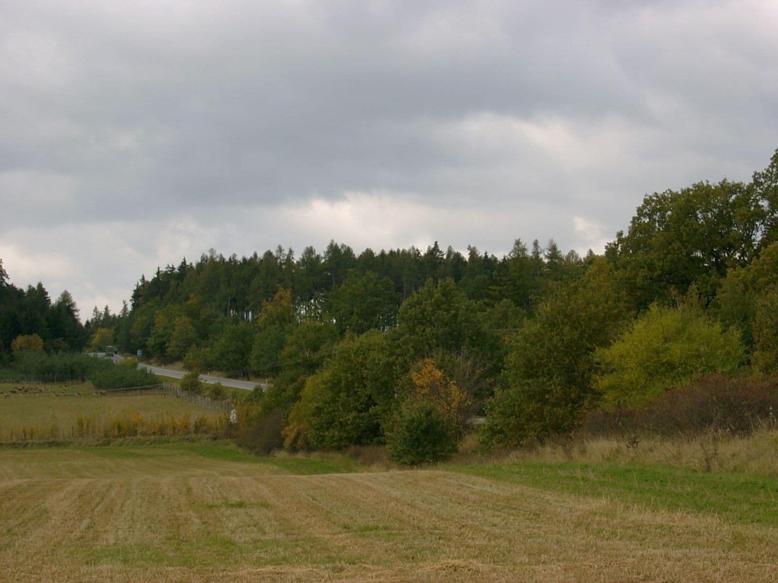 Prodej pozemku 13.216 m², Okarec, Kraj Vysočina Prodej pozemku 13.216 m², Okarec, Kraj Vysočina