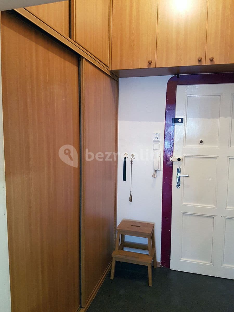 Pronájem bytu 1+kk 34 m², Dělnická, Praha, Praha Pronájem bytu 1+kk 34 m², Dělnická, Praha, Praha