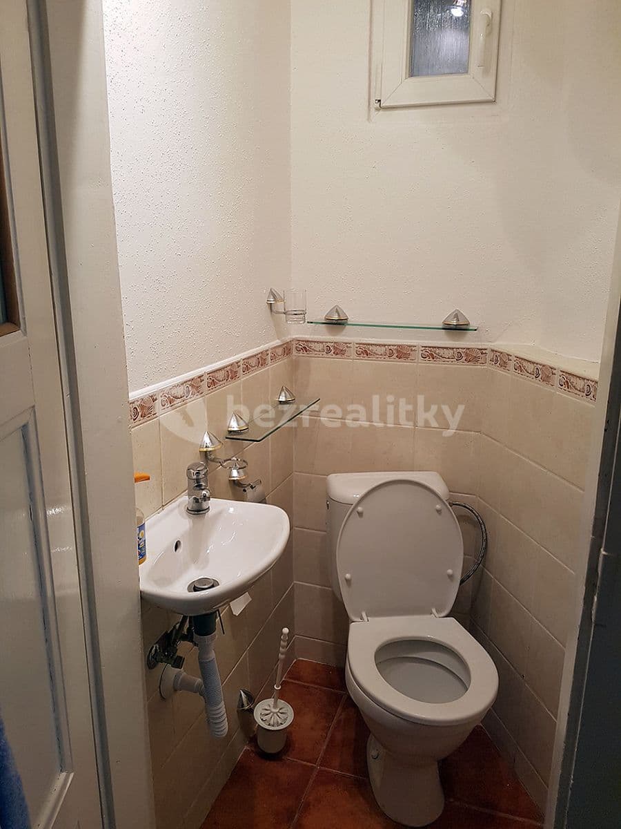 Pronájem bytu 1+kk 34 m², Dělnická, Praha, Praha Pronájem bytu 1+kk 34 m², Dělnická, Praha, Praha
