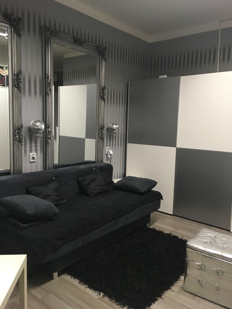 Pronájem bytu 1+kk 35 m², Koterovská, Plzeň, Plzeňský kraj Pronájem bytu 1+kk 35 m², Koterovská, Plzeň, Plzeňský kraj