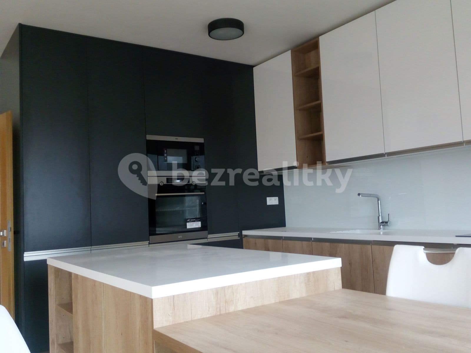 Pronájem bytu 3+kk 124 m², Vojenova, Praha, Praha Pronájem bytu 3+kk 124 m², Vojenova, Praha, Praha