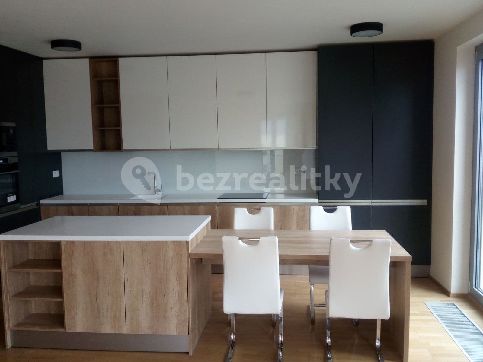 Pronájem bytu 3+kk 124 m², Vojenova, Praha, Praha Pronájem bytu 3+kk 124 m², Vojenova, Praha, Praha