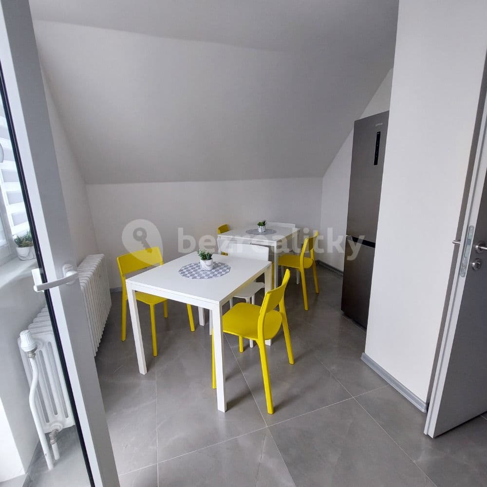 Pronájem bytu 3+1 85 m², Vostrovská, Praha, Praha Pronájem bytu 3+1 85 m², Vostrovská, Praha, Praha