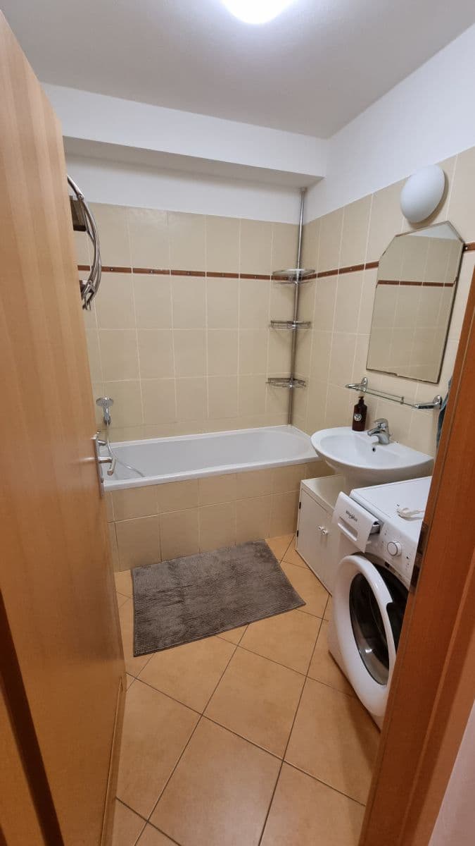 Pronájem bytu 2+kk 68 m², Kovanecká, Praha, Praha Pronájem bytu 2+kk 68 m², Kovanecká, Praha, Praha