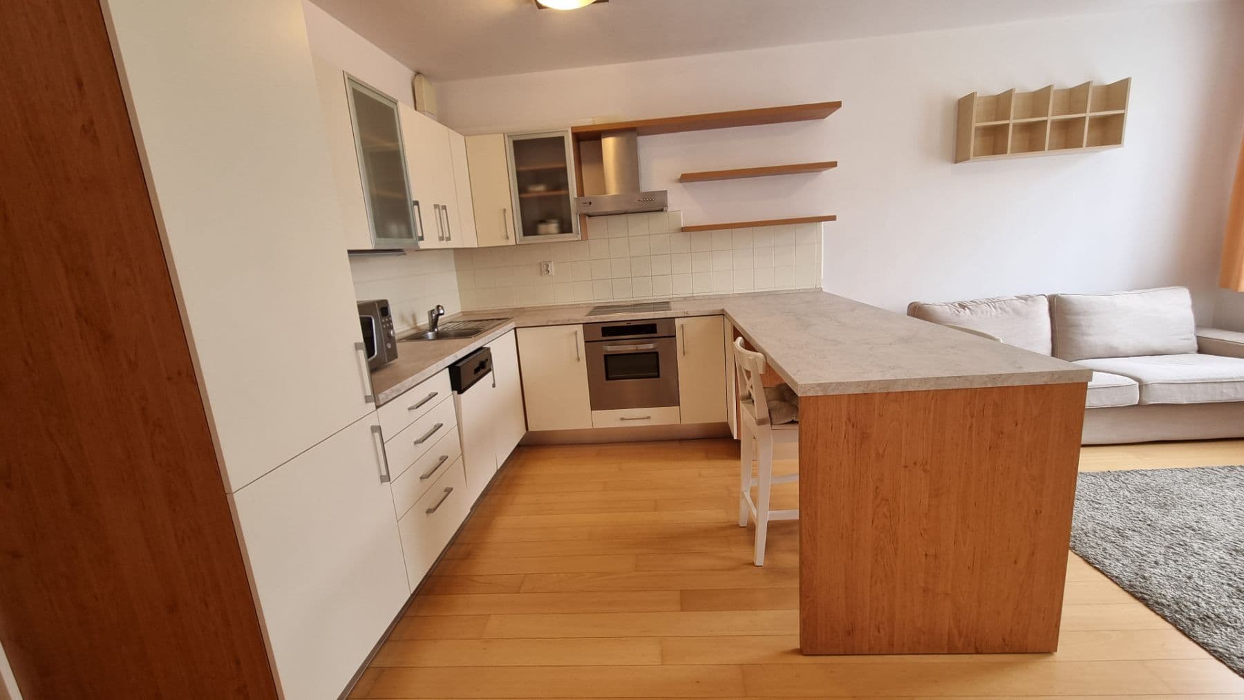 Pronájem bytu 2+kk 68 m², Kovanecká, Praha, Praha Pronájem bytu 2+kk 68 m², Kovanecká, Praha, Praha