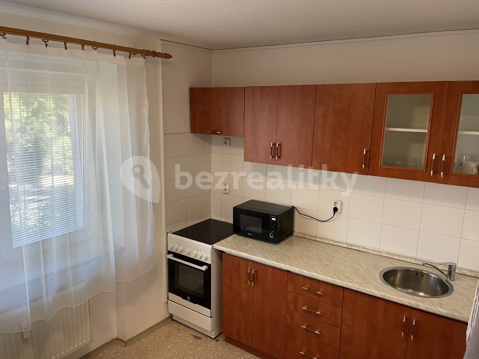 Pronájem bytu 1+1 27 m², Sibiřská, Brno, Jihomoravský kraj Pronájem bytu 1+1 27 m², Sibiřská, Brno, Jihomoravský kraj