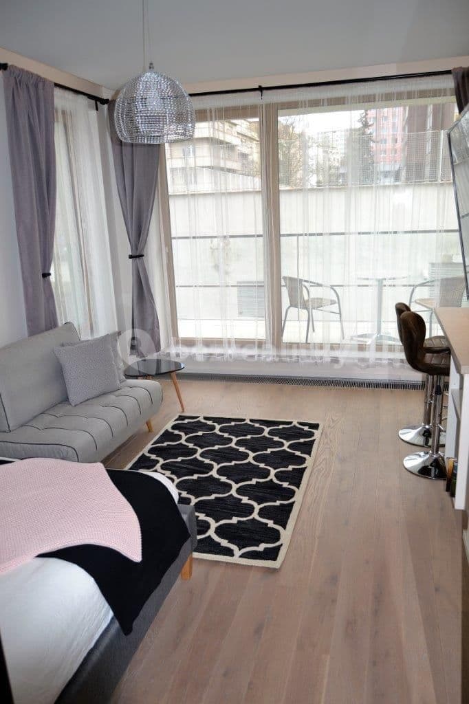 Pronájem bytu 1+kk 38 m², Pod Děkankou, Praha, Praha Pronájem bytu 1+kk 38 m², Pod Děkankou, Praha, Praha