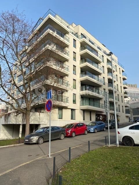 Pronájem bytu 1+kk 38 m², Pod Děkankou, Praha, Praha Pronájem bytu 1+kk 38 m², Pod Děkankou, Praha, Praha