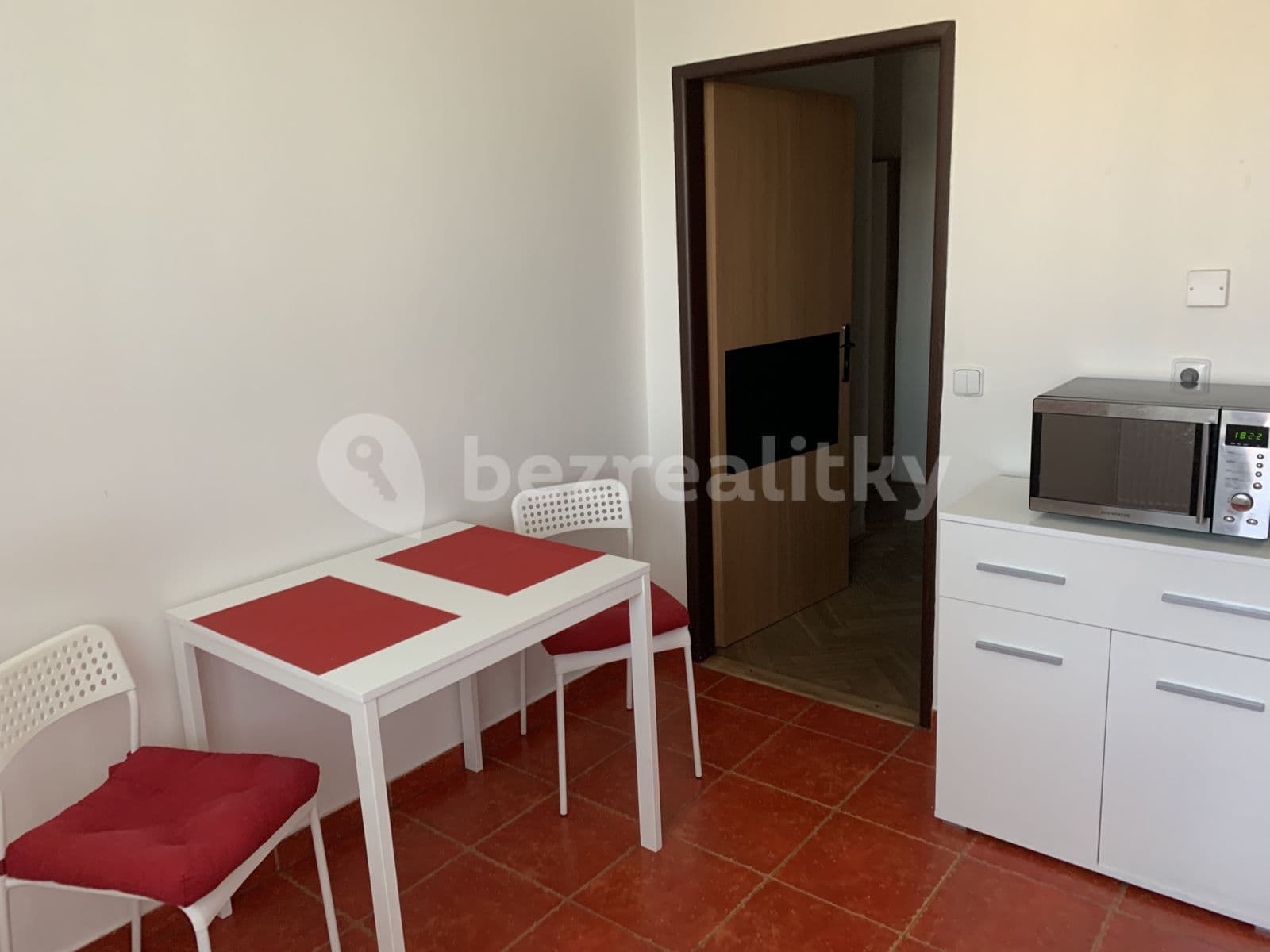 Pronájem bytu 2+1 57 m², U Kombinátu, Praha, Praha Pronájem bytu 2+1 57 m², U Kombinátu, Praha, Praha