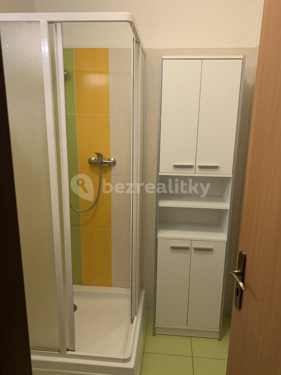 Pronájem bytu 2+1 57 m², U Kombinátu, Praha, Praha Pronájem bytu 2+1 57 m², U Kombinátu, Praha, Praha
