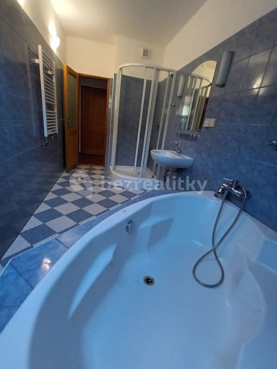 Pronájem bytu 3+1 110 m², Roháčova, Praha, Praha Pronájem bytu 3+1 110 m², Roháčova, Praha, Praha