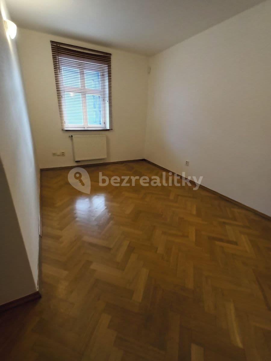 Pronájem bytu 3+1 110 m², Roháčova, Praha, Praha Pronájem bytu 3+1 110 m², Roháčova, Praha, Praha