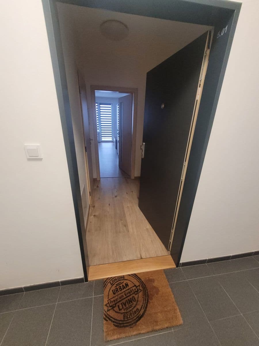 Pronájem bytu 1+kk 27 m², Holýšovská, Praha, Praha Pronájem bytu 1+kk 27 m², Holýšovská, Praha, Praha