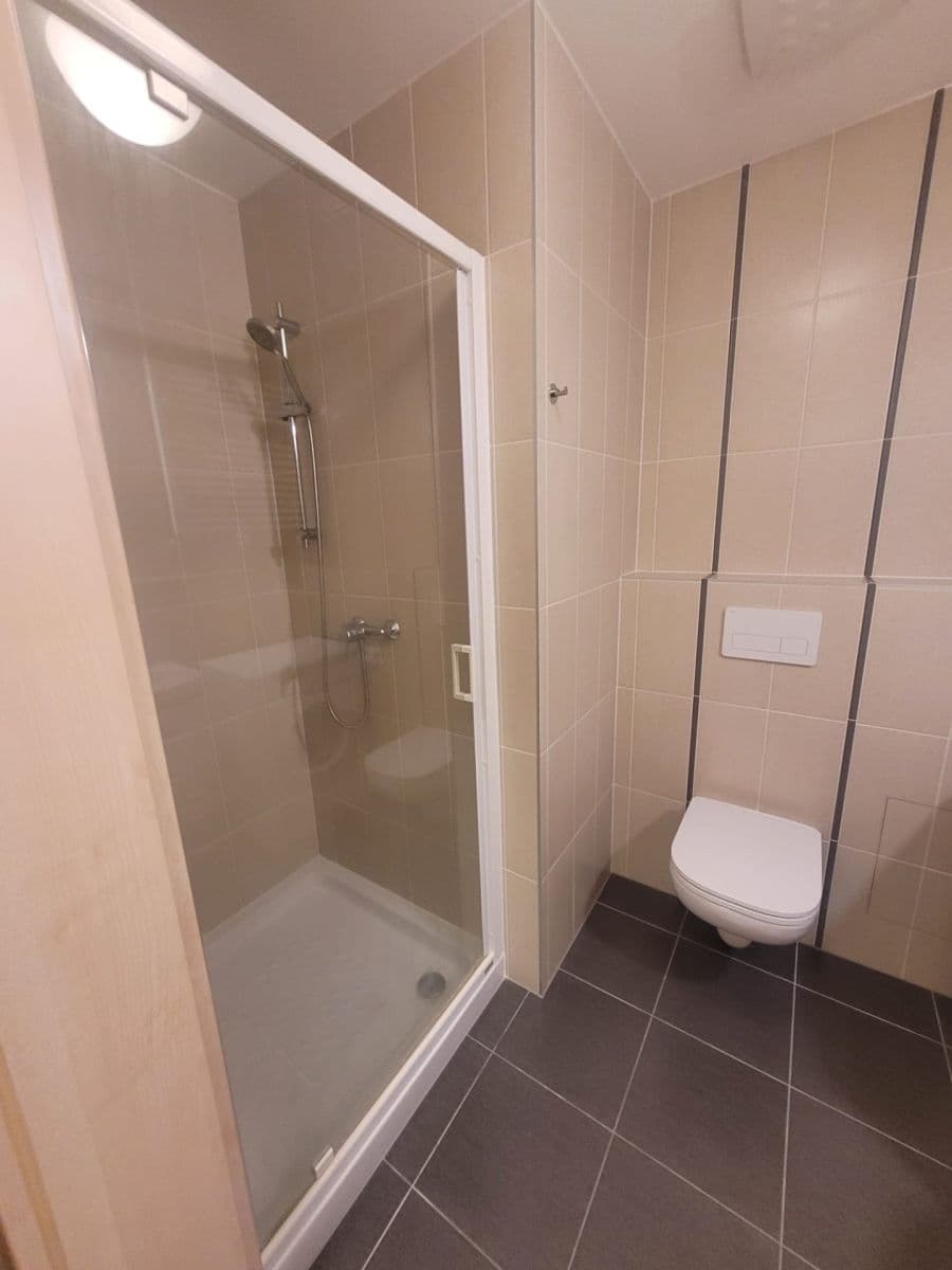 Pronájem bytu 1+kk 27 m², Holýšovská, Praha, Praha Pronájem bytu 1+kk 27 m², Holýšovská, Praha, Praha