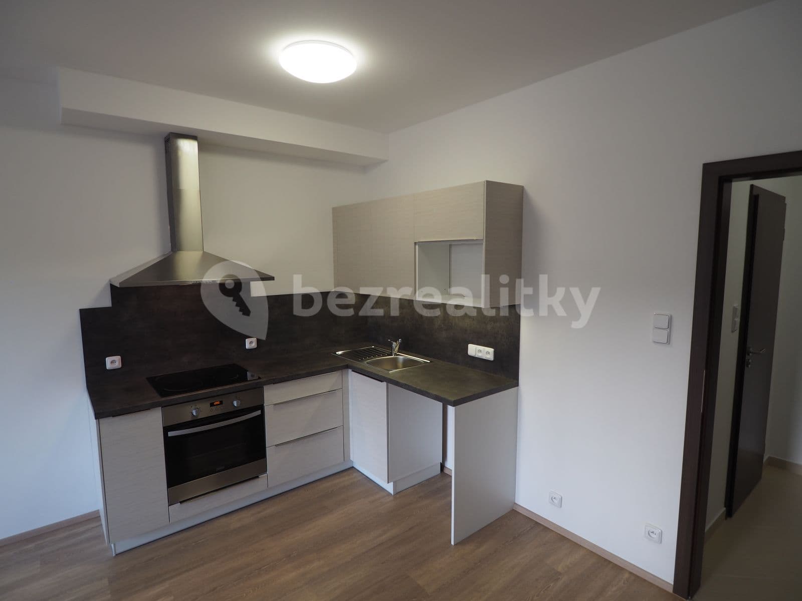 Pronájem bytu 2+kk 55 m², Nad Přehradou, Praha, Praha Pronájem bytu 2+kk 55 m², Nad Přehradou, Praha, Praha