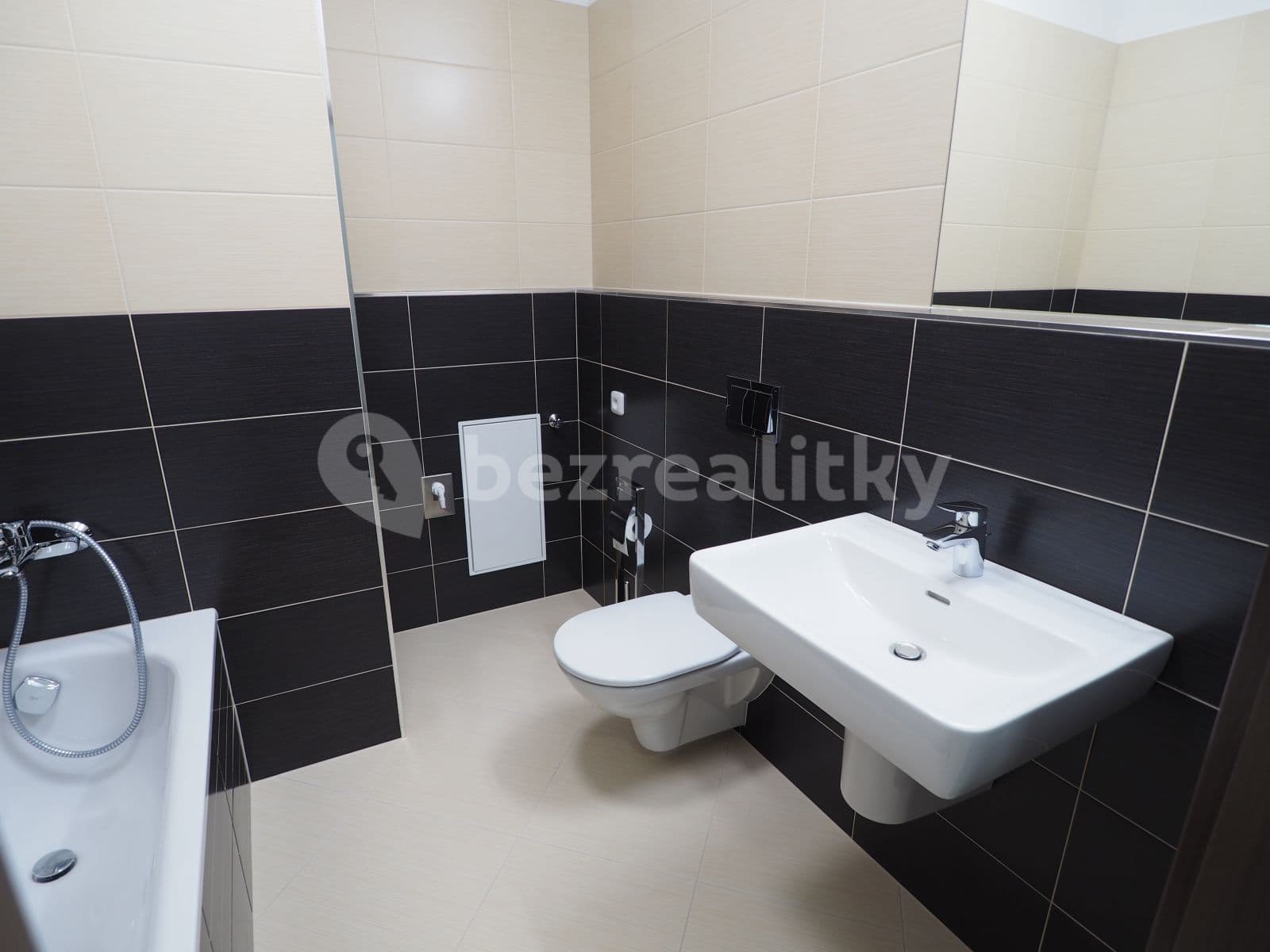 Pronájem bytu 2+kk 55 m², Nad Přehradou, Praha, Praha Pronájem bytu 2+kk 55 m², Nad Přehradou, Praha, Praha