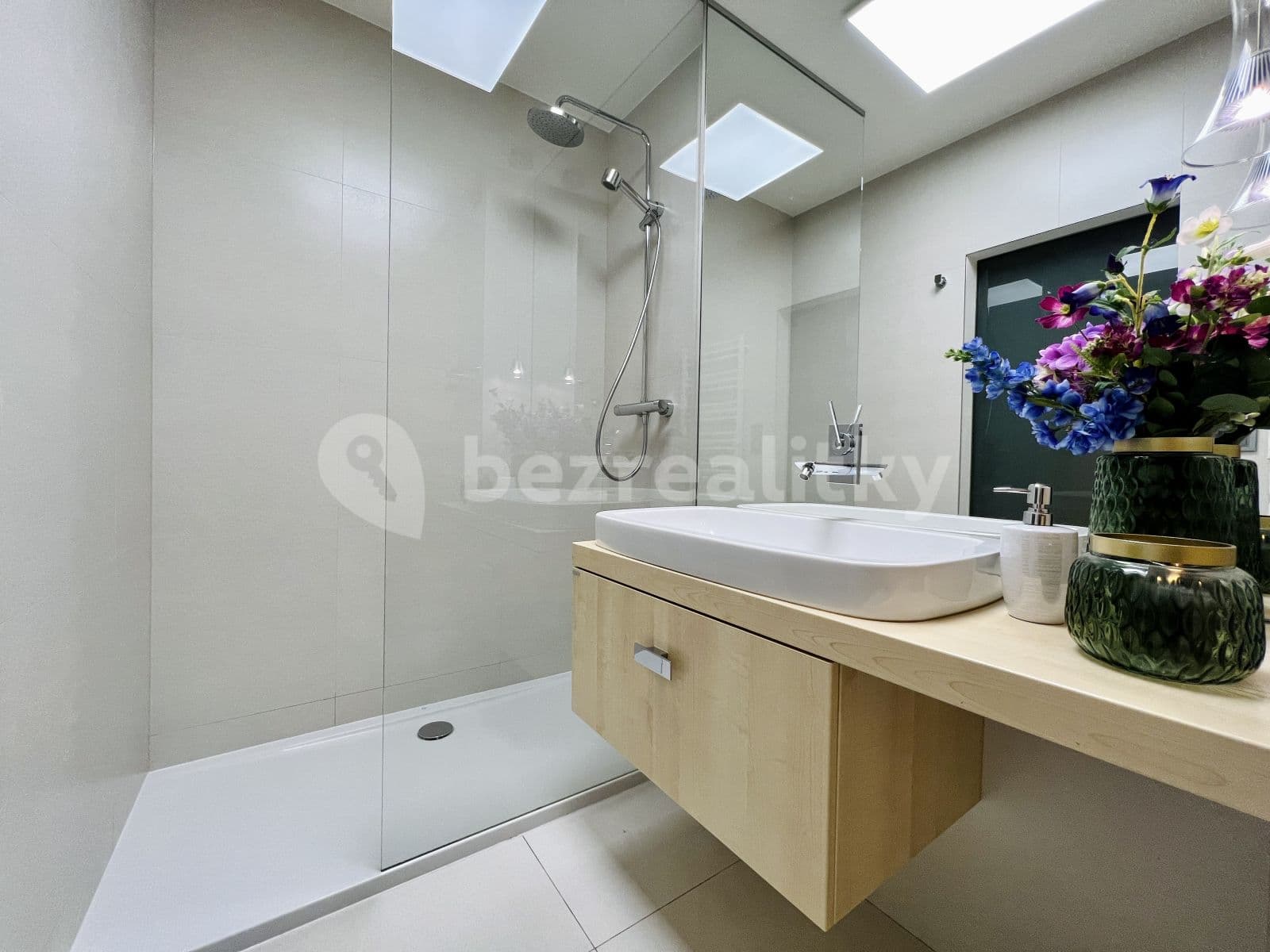 Pronájem bytu 2+kk 55 m², Voskovcova, Praha, Praha Pronájem bytu 2+kk 55 m², Voskovcova, Praha, Praha