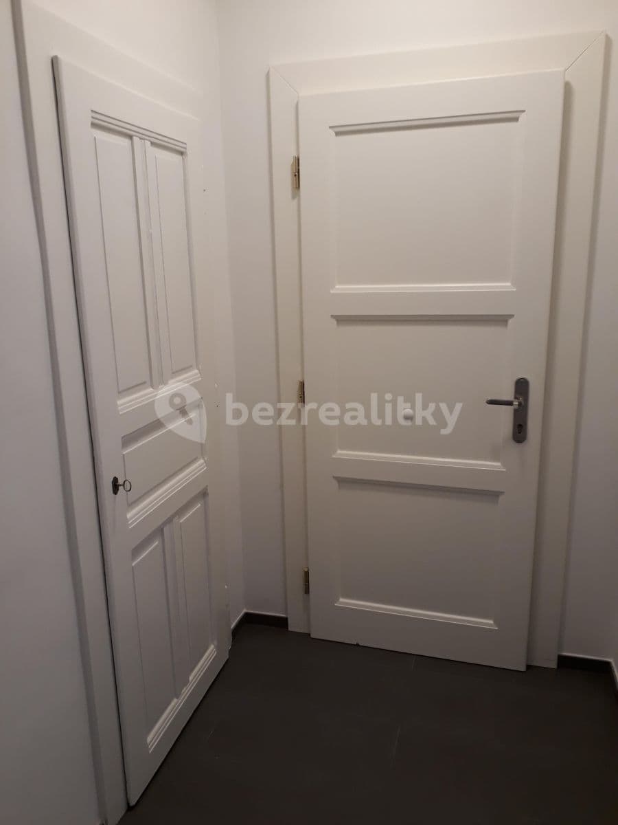 Pronájem bytu 1+kk 20 m², Na Výtoni, Praha, Praha Pronájem bytu 1+kk 20 m², Na Výtoni, Praha, Praha