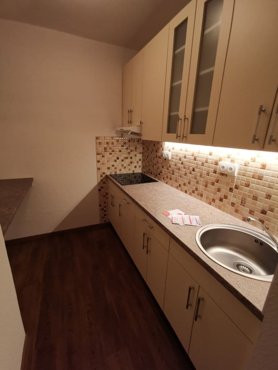 Pronájem bytu 2+kk 43 m², Pavlíkova, Praha, Praha Pronájem bytu 2+kk 43 m², Pavlíkova, Praha, Praha