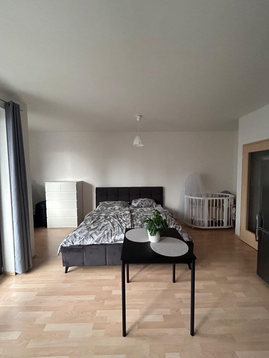 Pronájem bytu 1+kk 37 m², Hálův statek, Praha, Praha Pronájem bytu 1+kk 37 m², Hálův statek, Praha, Praha
