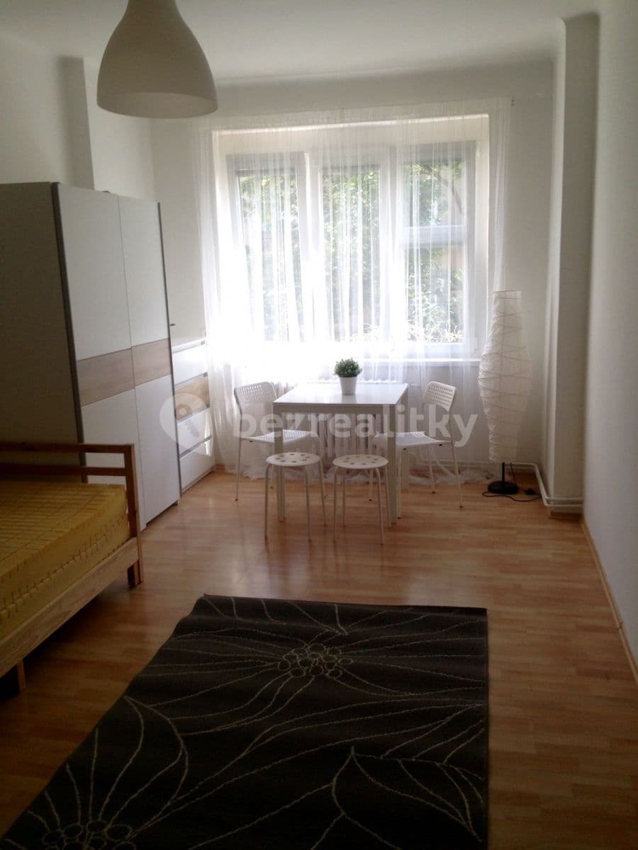 Pronájem bytu 1+kk 30 m², Biskupcova, Praha, Praha Pronájem bytu 1+kk 30 m², Biskupcova, Praha, Praha