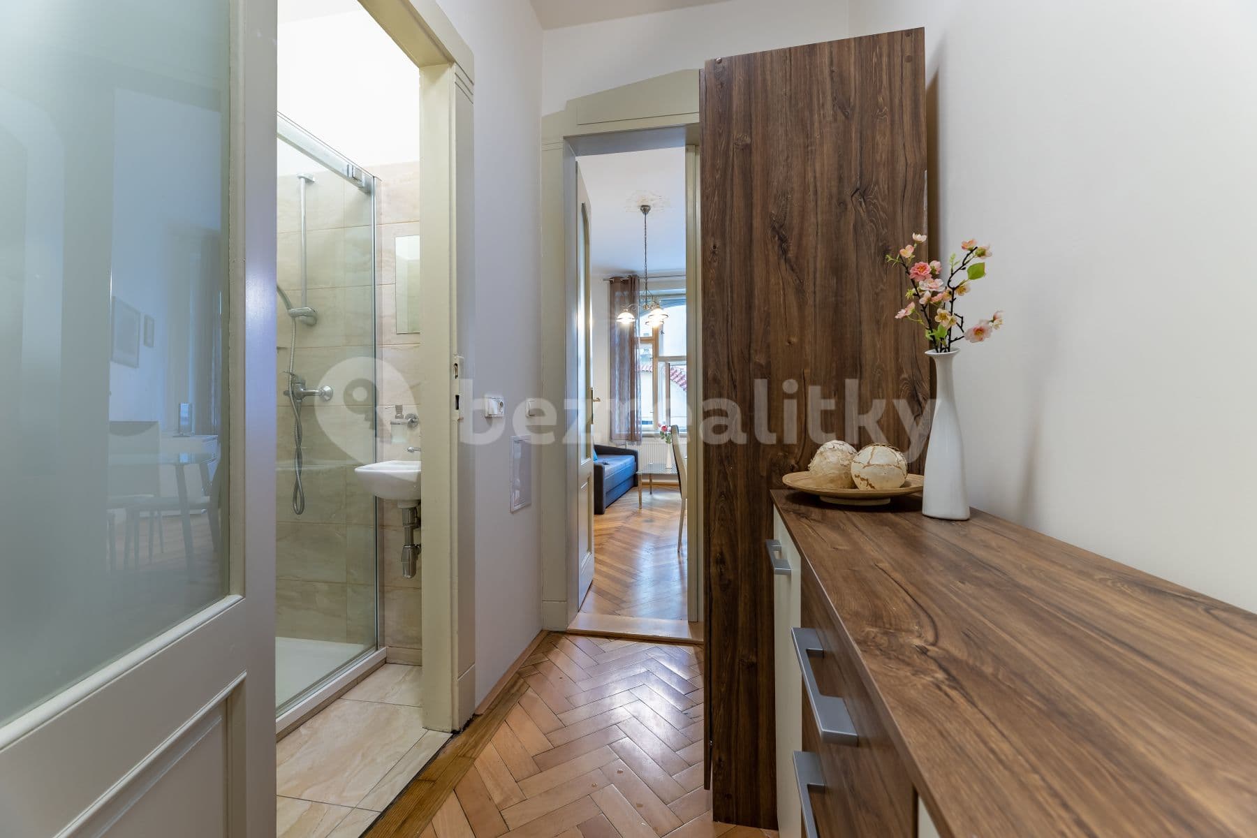 Pronájem bytu 1+kk 22 m², Elišky Krásnohorské, Praha, Praha Pronájem bytu 1+kk 22 m², Elišky Krásnohorské, Praha, Praha