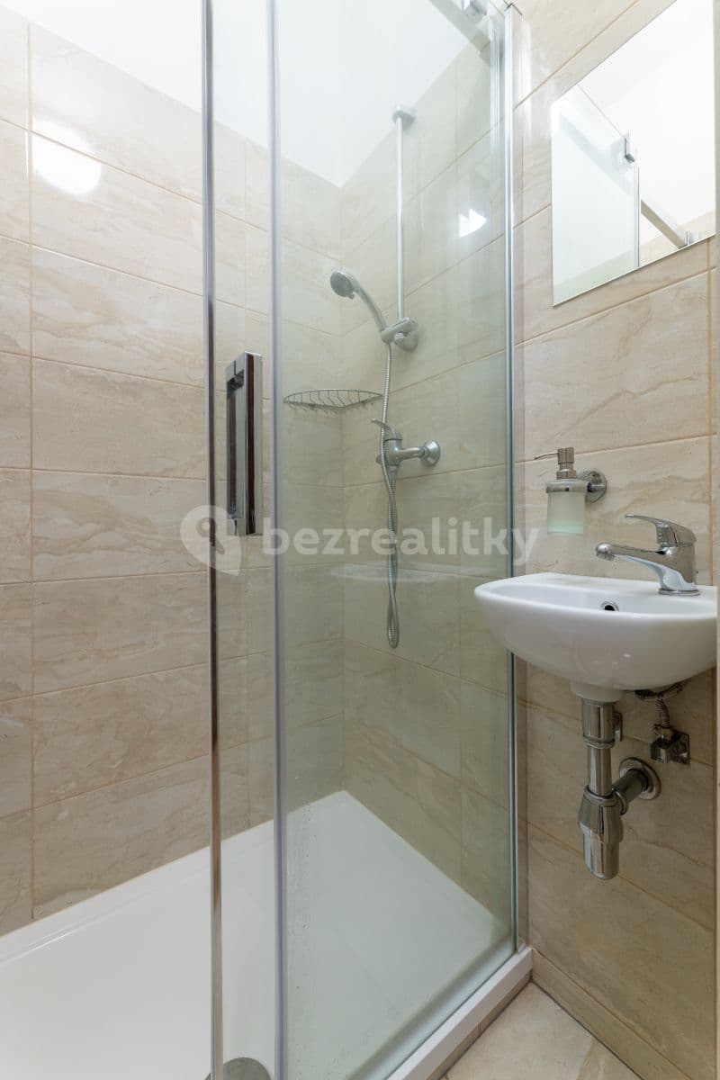 Pronájem bytu 1+kk 22 m², Elišky Krásnohorské, Praha, Praha Pronájem bytu 1+kk 22 m², Elišky Krásnohorské, Praha, Praha