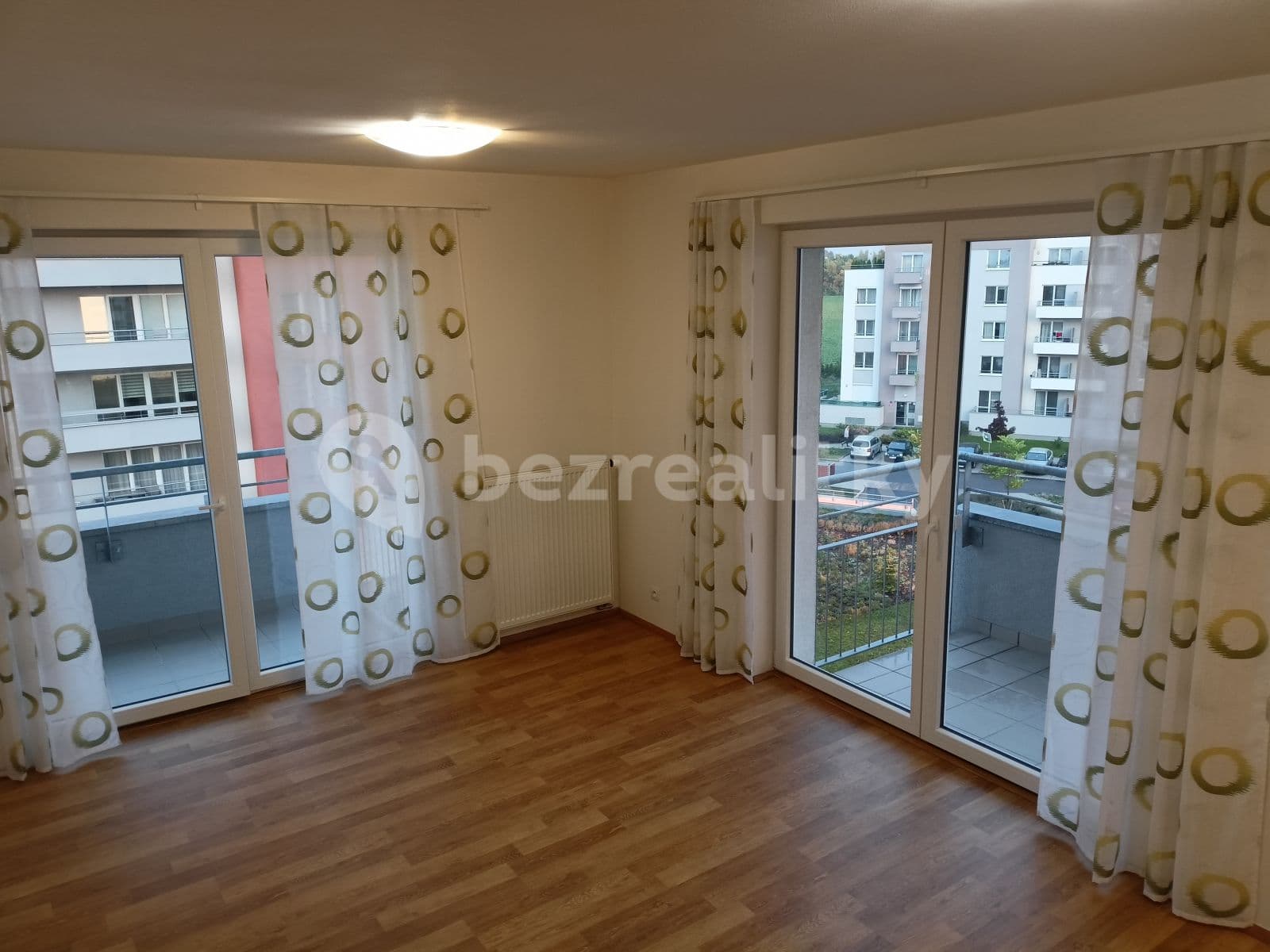 Pronájem bytu 2+kk 62 m², Hlučkova, Praha, Praha Pronájem bytu 2+kk 62 m², Hlučkova, Praha, Praha