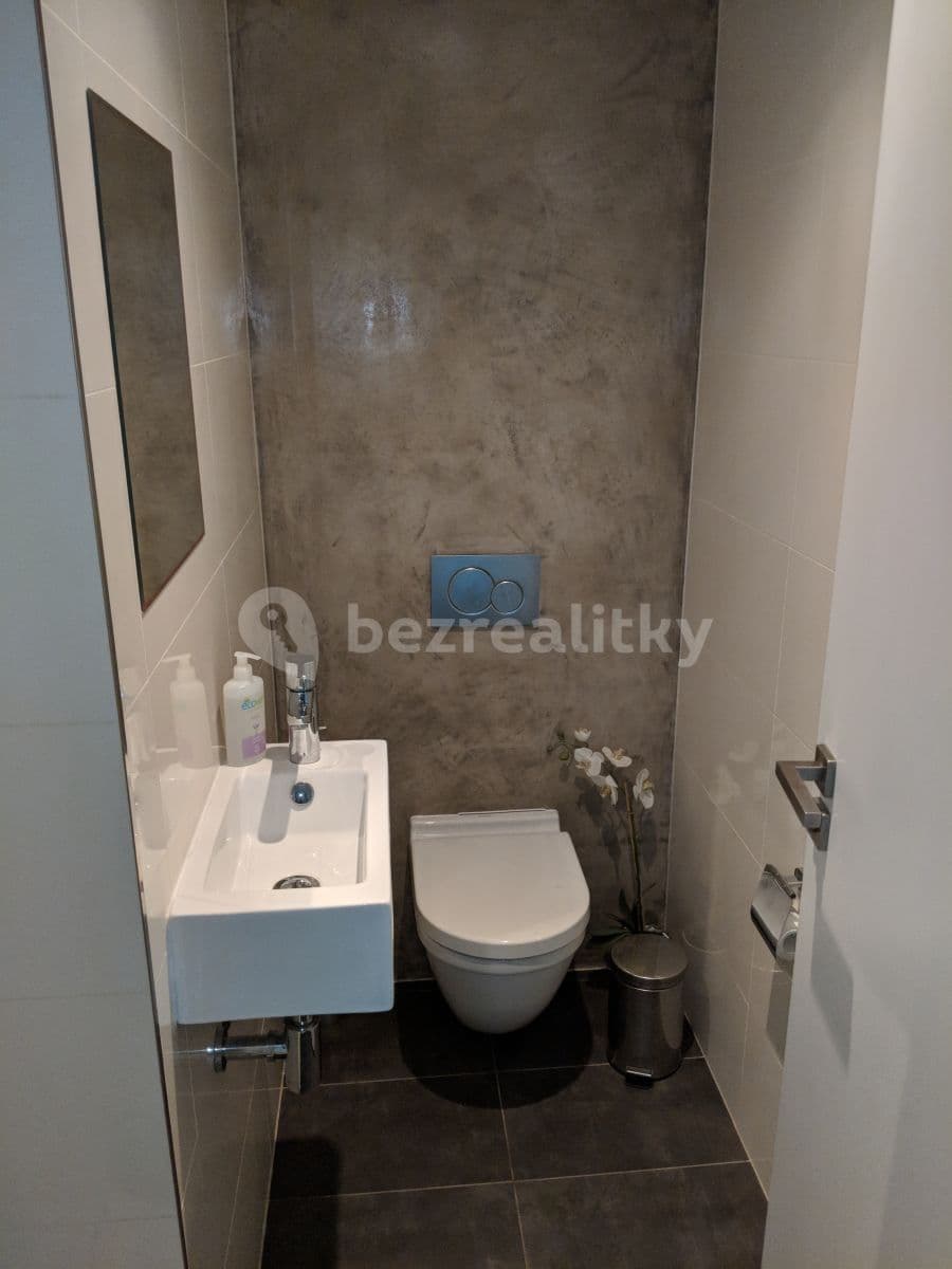 Pronájem bytu 3+kk 85 m², U Libeňského pivovaru, Praha, Praha Pronájem bytu 3+kk 85 m², U Libeňského pivovaru, Praha, Praha