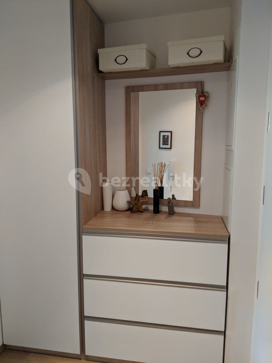 Pronájem bytu 3+kk 85 m², U Libeňského pivovaru, Praha, Praha Pronájem bytu 3+kk 85 m², U Libeňského pivovaru, Praha, Praha