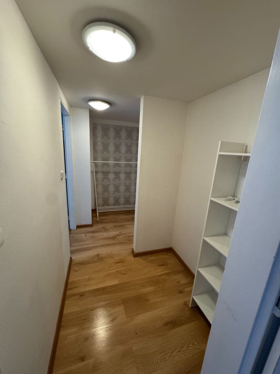 Pronájem bytu 2+1 52 m², Pod pekárnami, Praha, Praha Pronájem bytu 2+1 52 m², Pod pekárnami, Praha, Praha